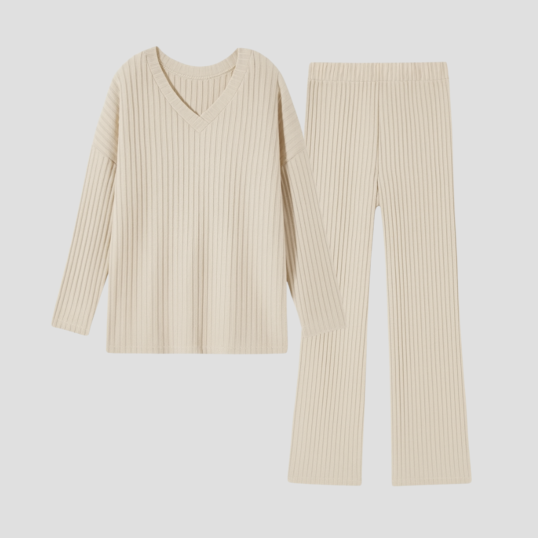 April | Cozy Lounge Set