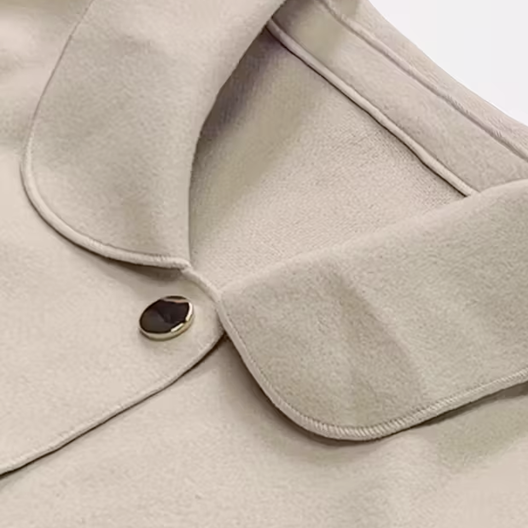 Phoebe | Elegant Short Coat